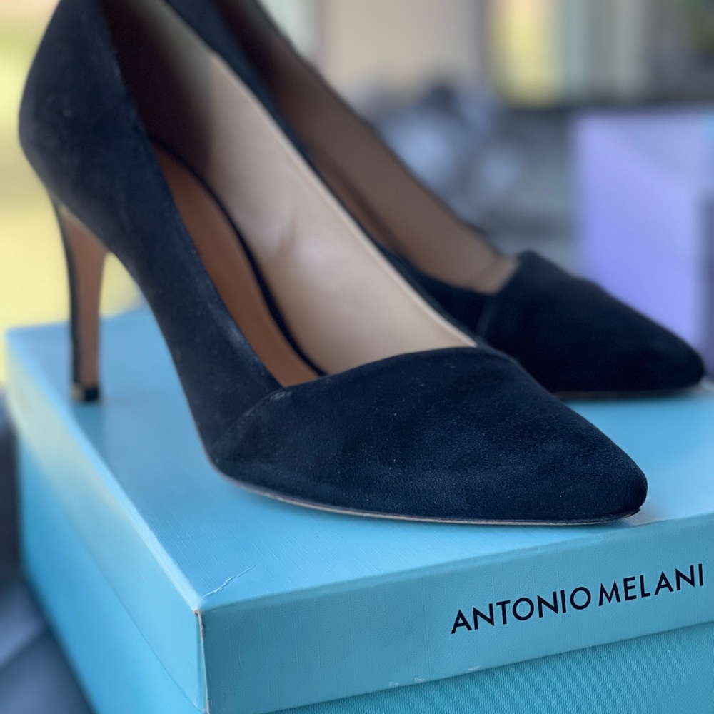 Antonio Melani  3 1/2” Black Suede Heels